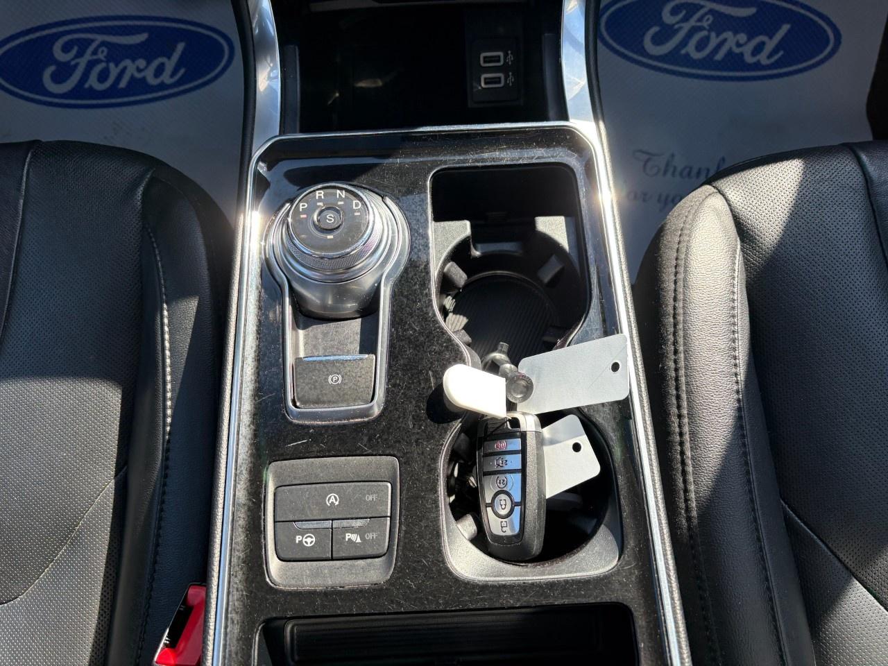2019 Ford Edge Titanium AWD Photo