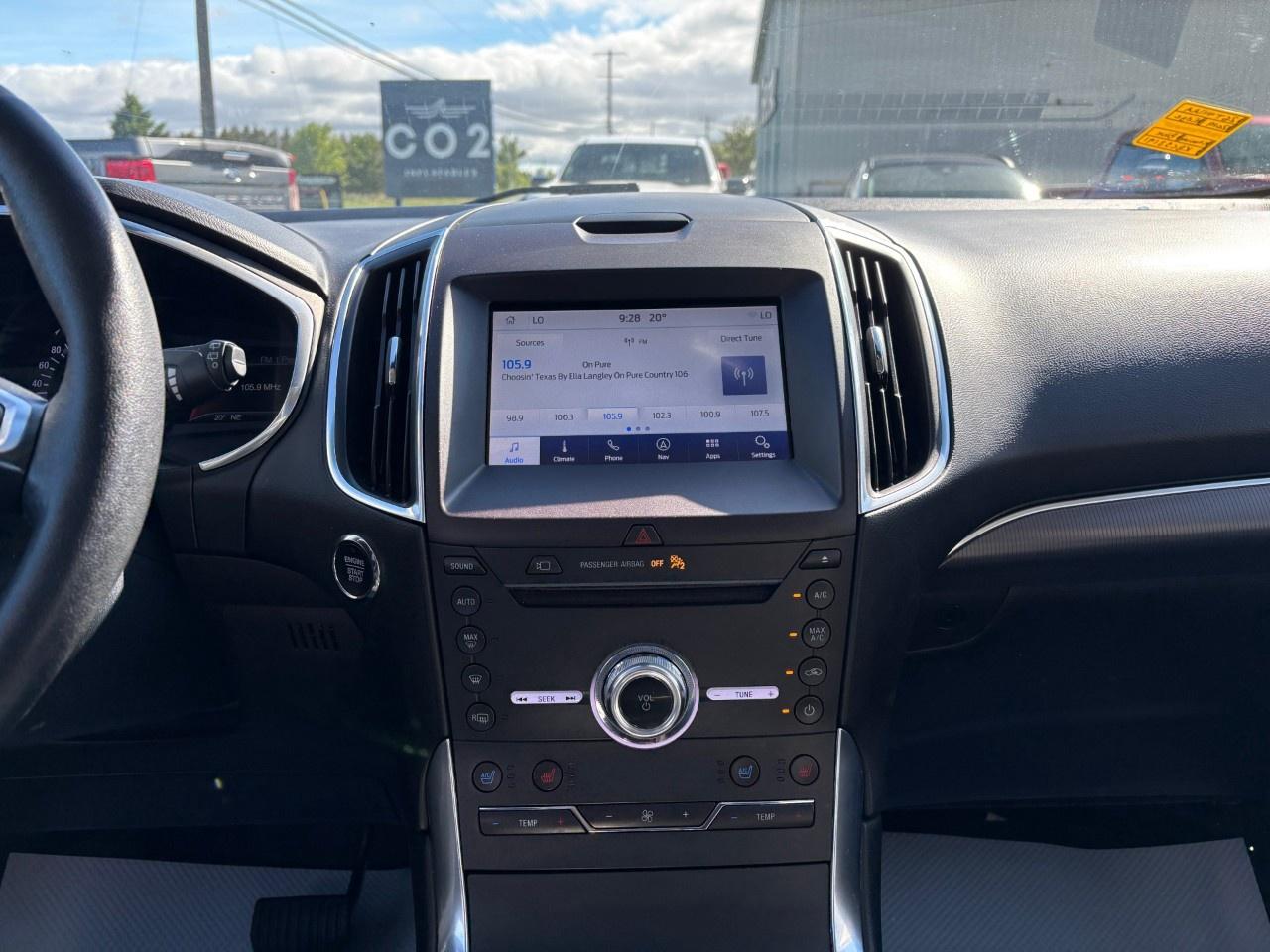 2019 Ford Edge Titanium AWD Photo