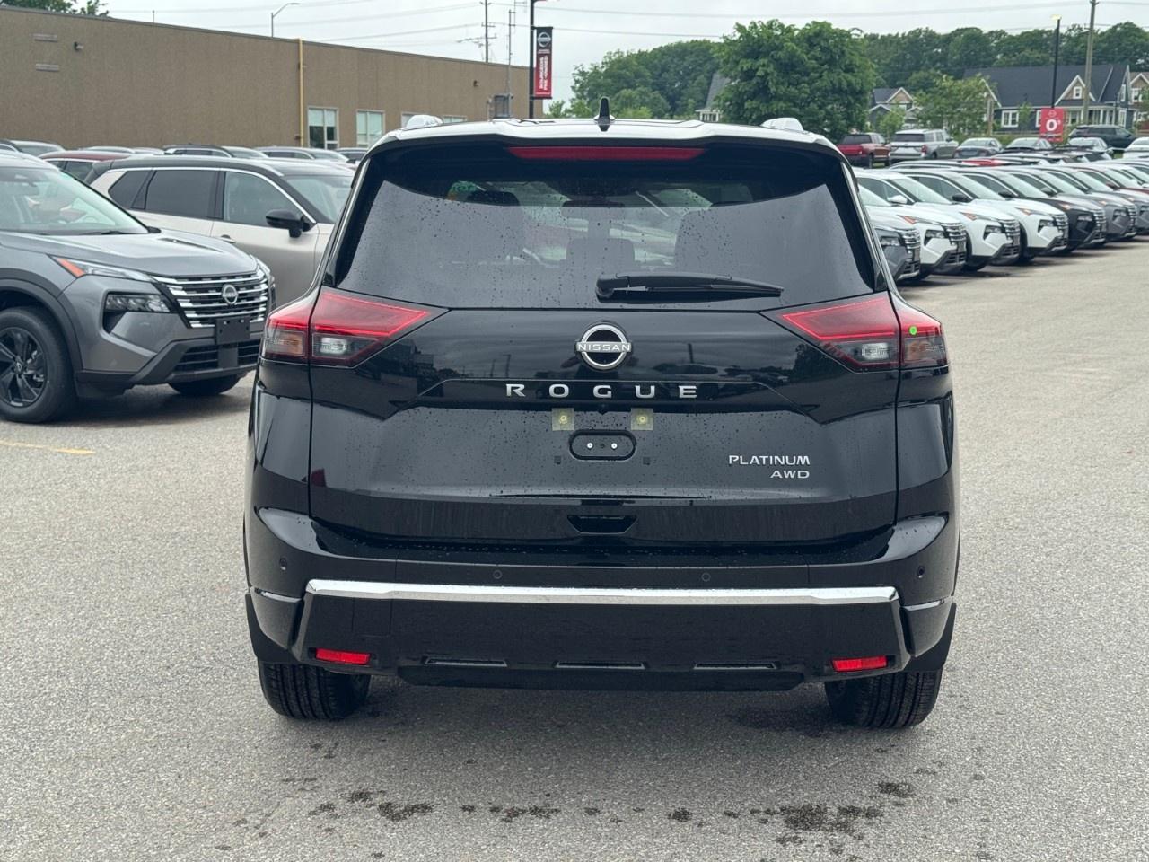2026 Nissan Rogue AWD Platinum Photo