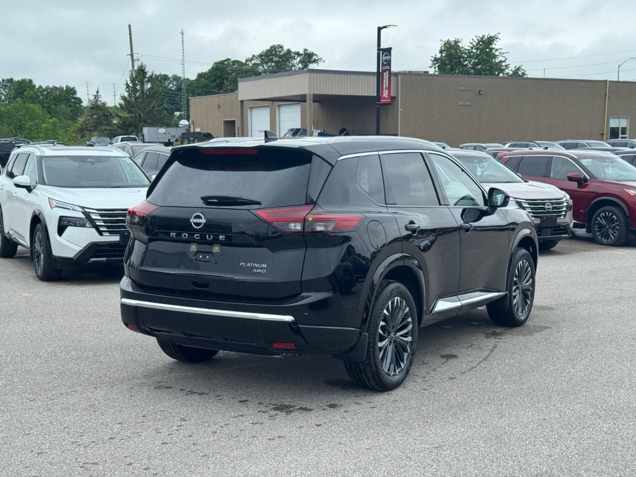 2026 Nissan Rogue AWD Platinum Photo