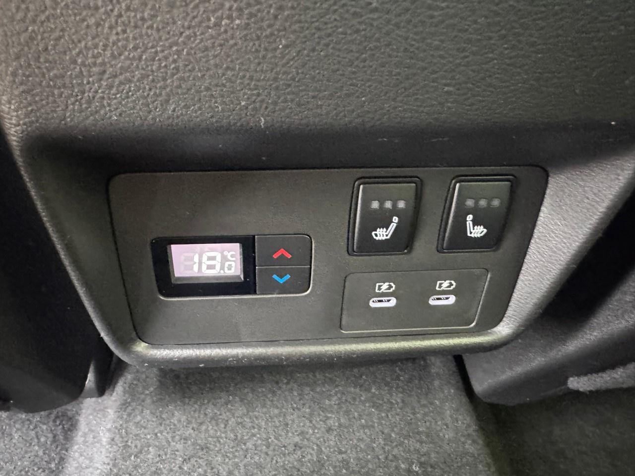 2026 Nissan Rogue AWD Platinum Photo