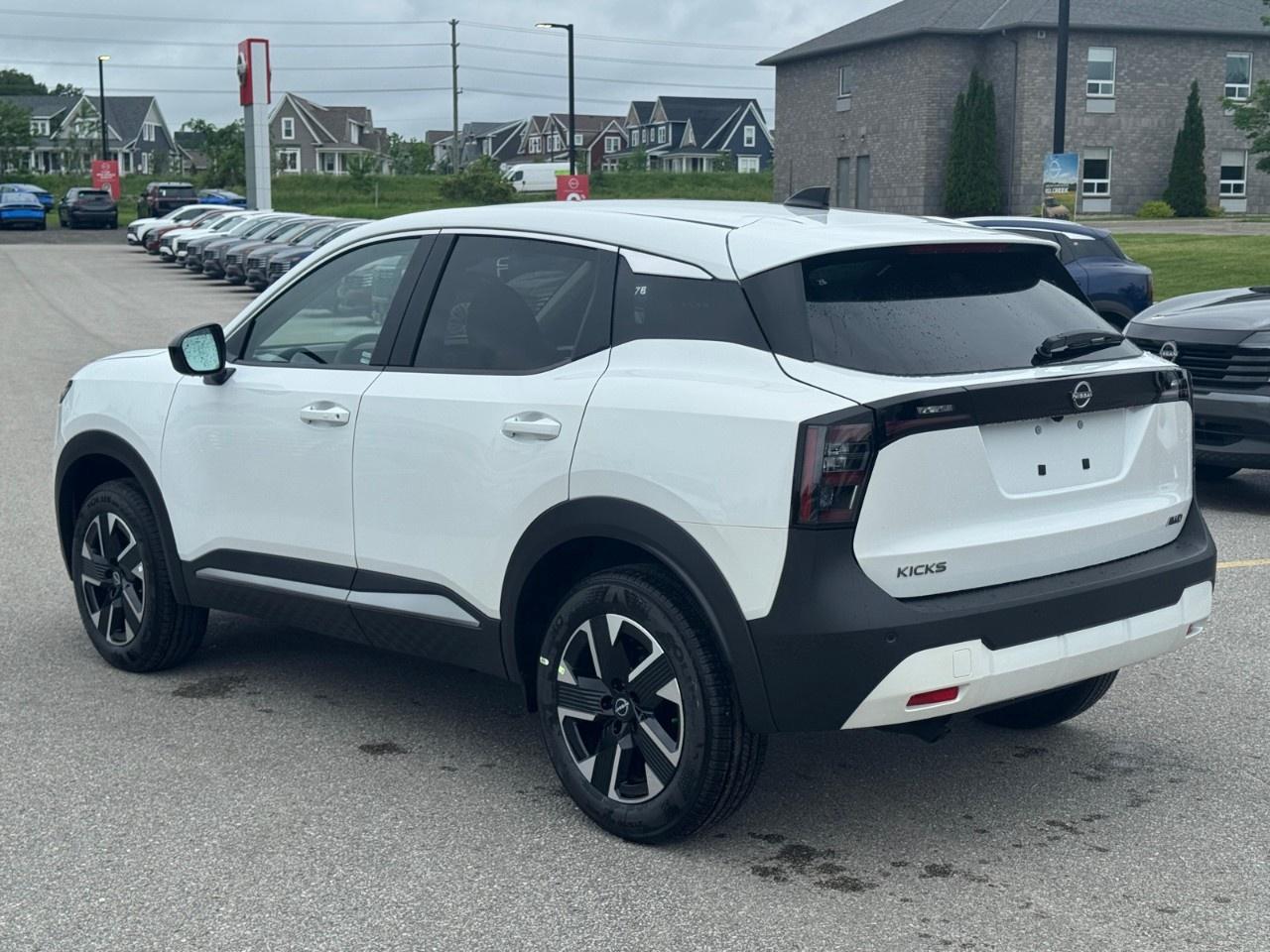 2026 Nissan Kicks SV AWD Photo