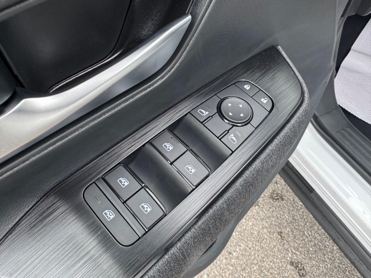 2026 Nissan Kicks SV AWD Photo
