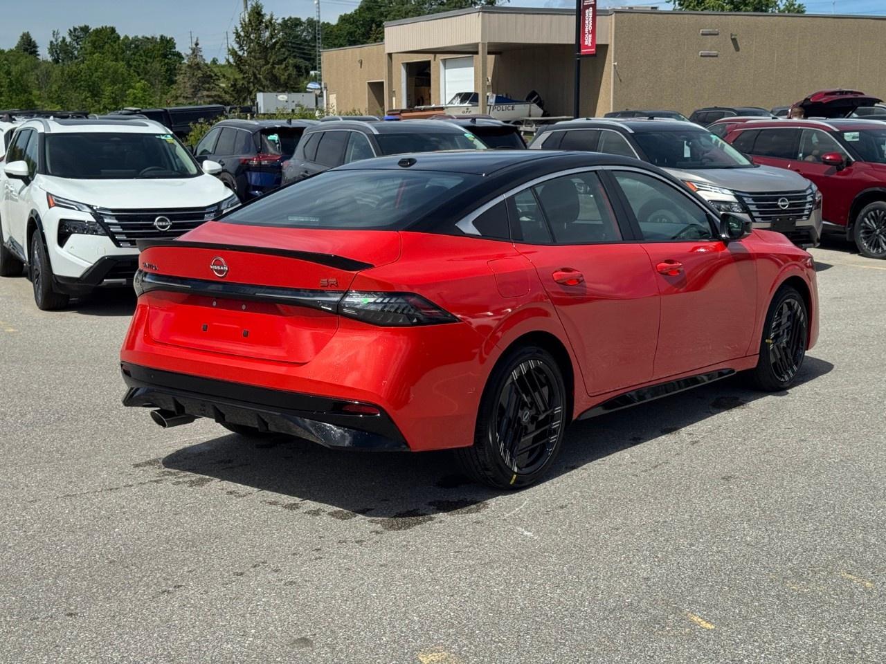 2026 Nissan Sentra SR SEDAN Photo