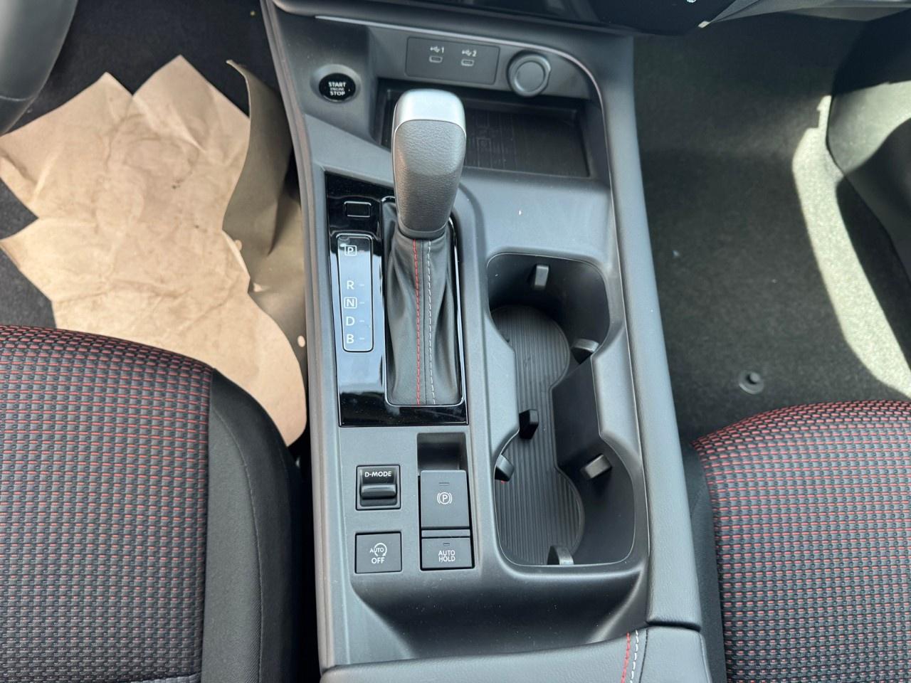 2026 Nissan Sentra SR SEDAN Photo