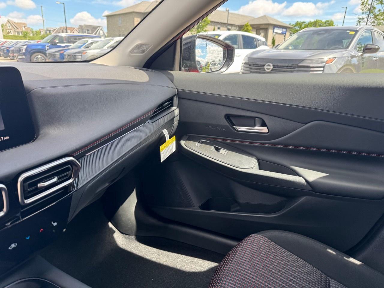 2026 Nissan Sentra SR SEDAN Photo