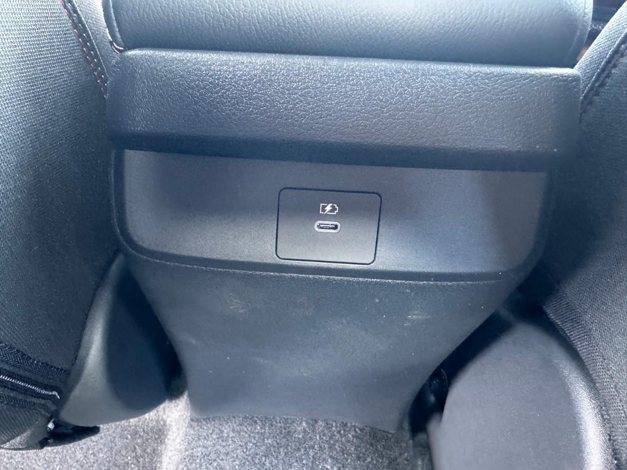 2026 Nissan Sentra SR SEDAN Photo