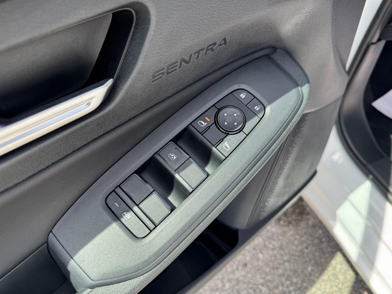 2026 Nissan Sentra SV SEDAN Photo
