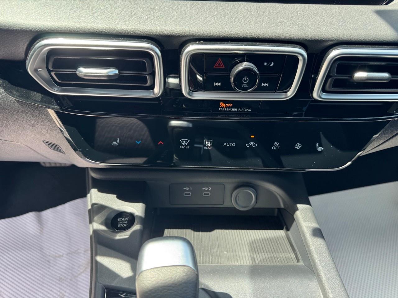 2026 Nissan Sentra SV SEDAN Photo