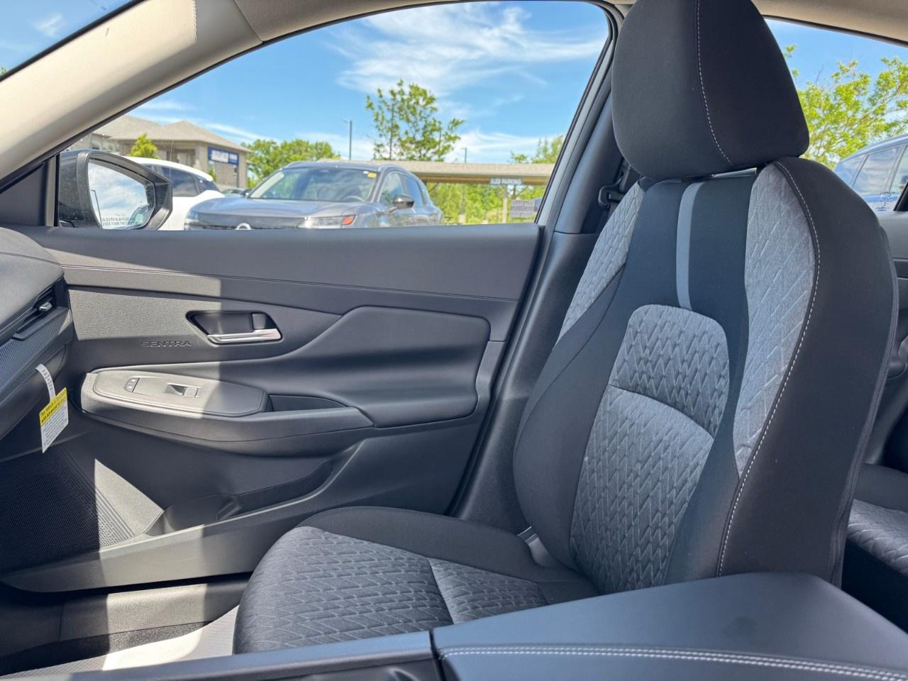 2026 Nissan Sentra SV SEDAN Photo