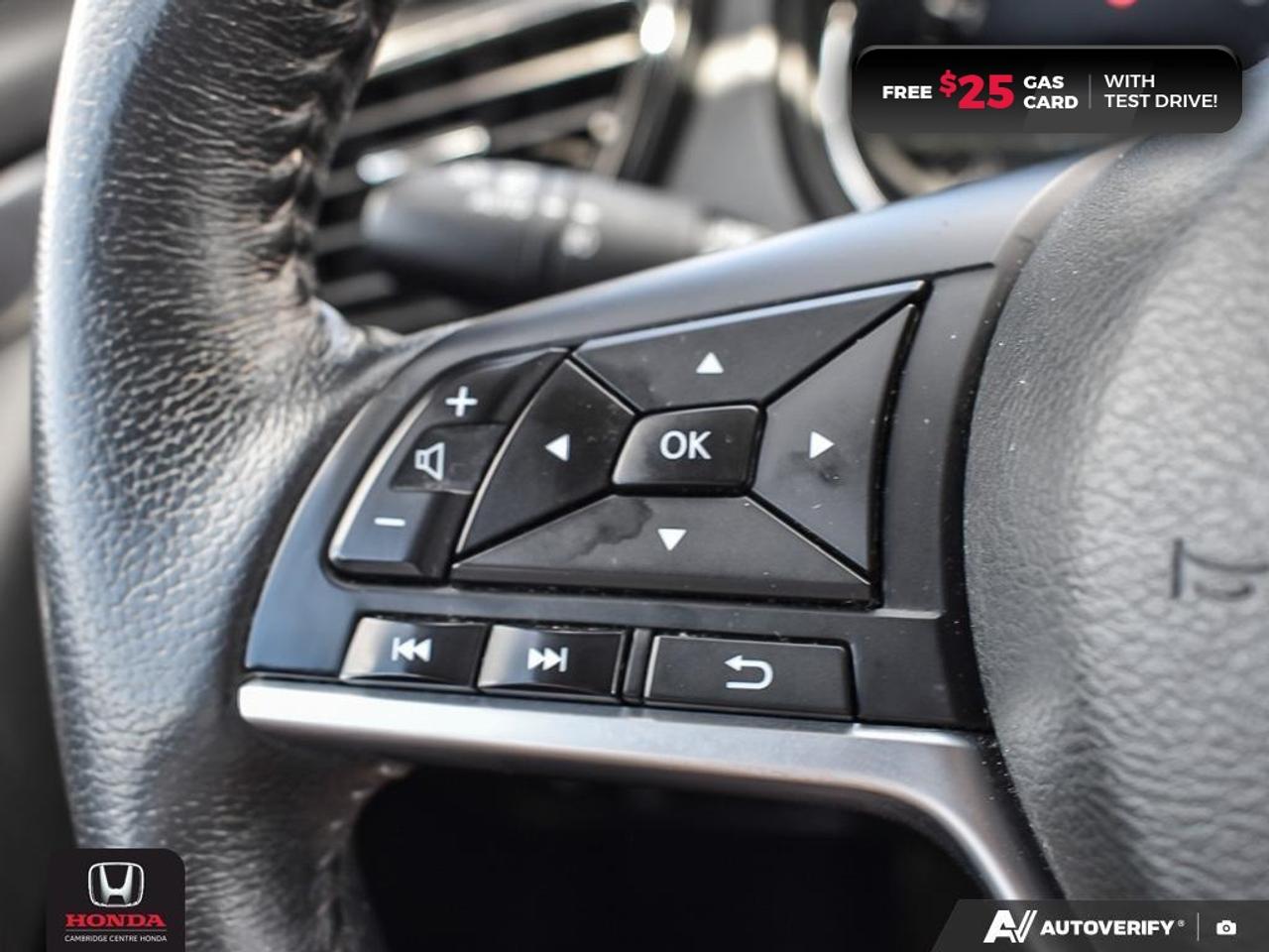 2020 Nissan Rogue SV Photo