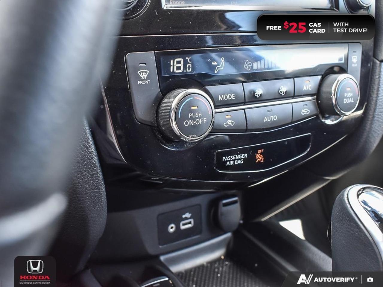 2020 Nissan Rogue SV Photo