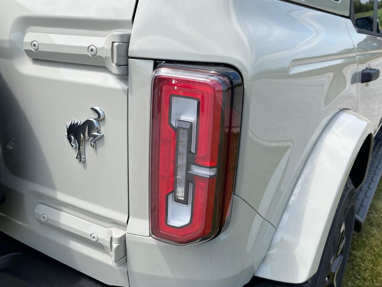 2026 Ford Bronco Outer Banks Photo