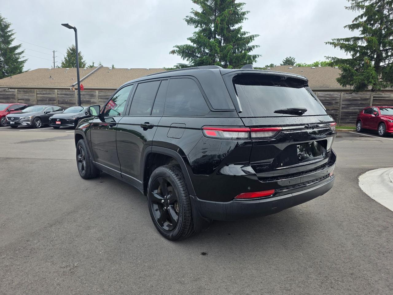 2025 Jeep Grand Cherokee Limited Photo3