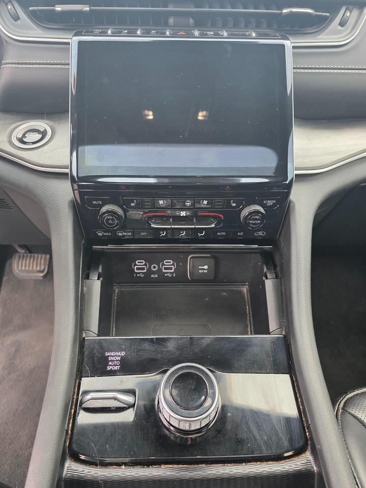 2025 Jeep Grand Cherokee Limited Photo