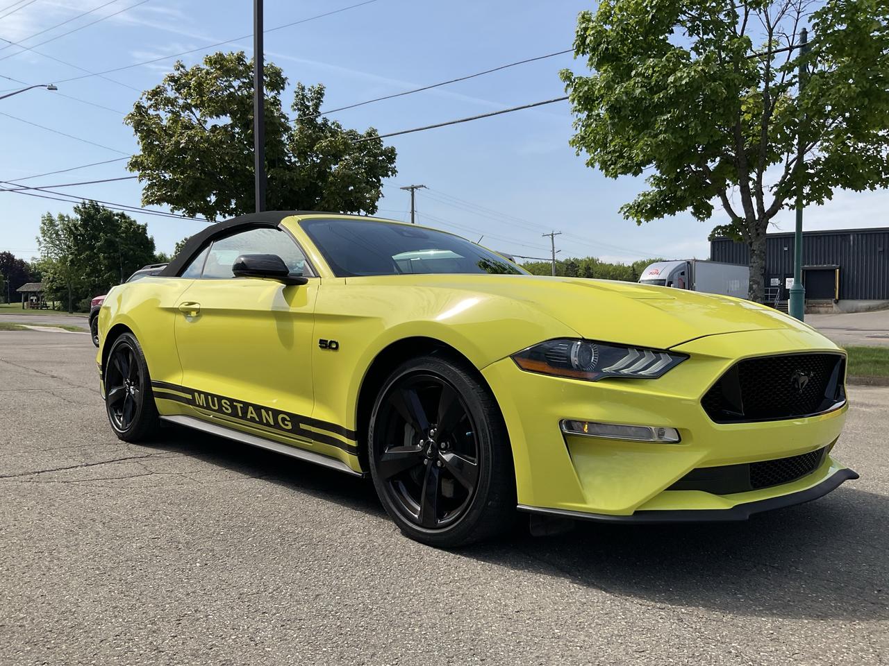 2021 Ford Mustang GT Premium Photo2
