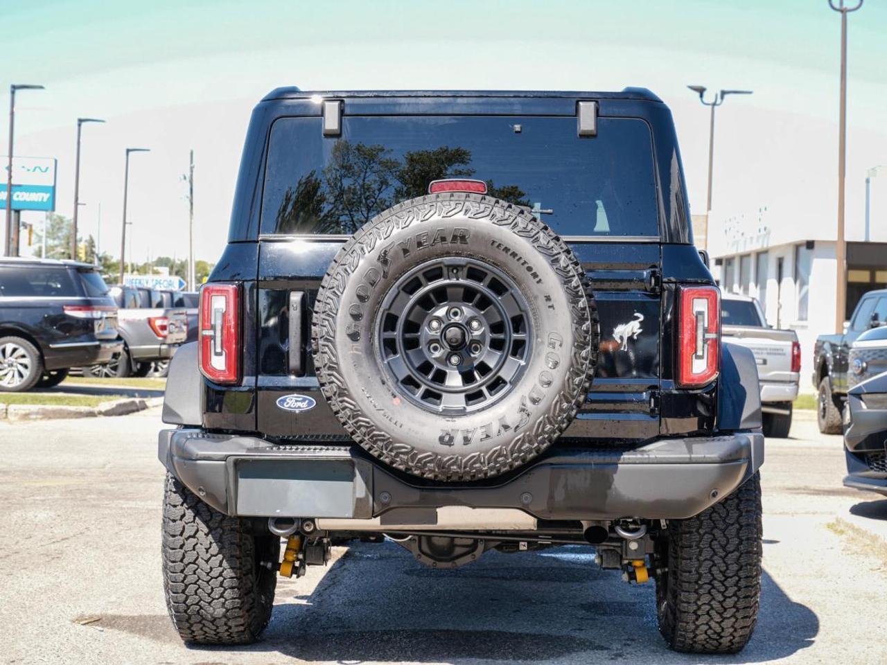 2026 Ford Bronco BADLANDS | FREEDOM TOP | LEATHER | DEMO!!! Photo4