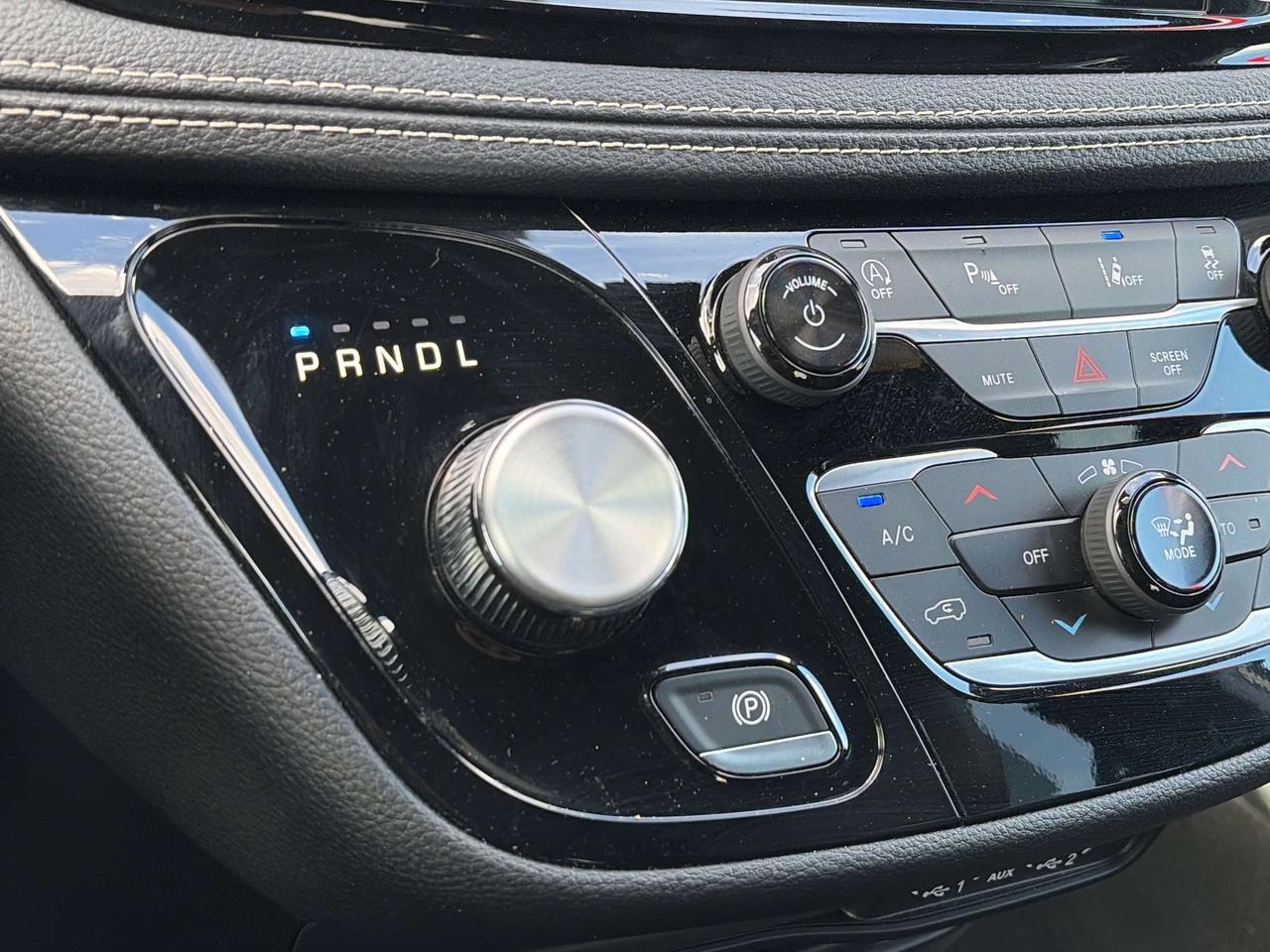 2025 Chrysler Pacifica SELECT, 7 PASS, REMOTE START, HEATED LEATHER! - Photo #17