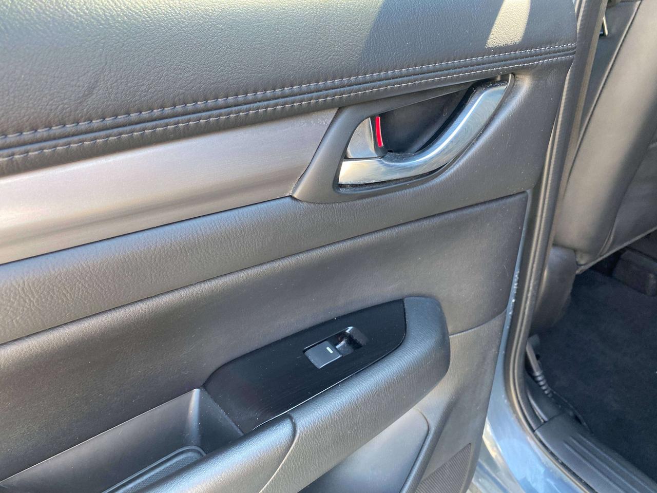 2023 Mazda CX-5 GS, CLEAN CARFAX, HEATED SEATS, BLIND SPOT MONITOR Photo