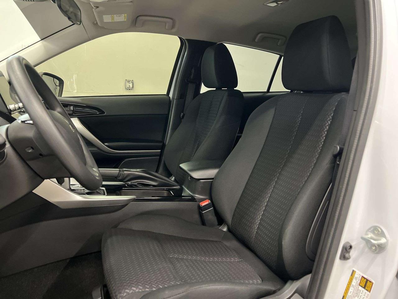 2024 Mitsubishi Eclipse Cross AWD | ONLY 23,000KMS!|HTD SEATS | CARPLAY | ALLOYS Photo