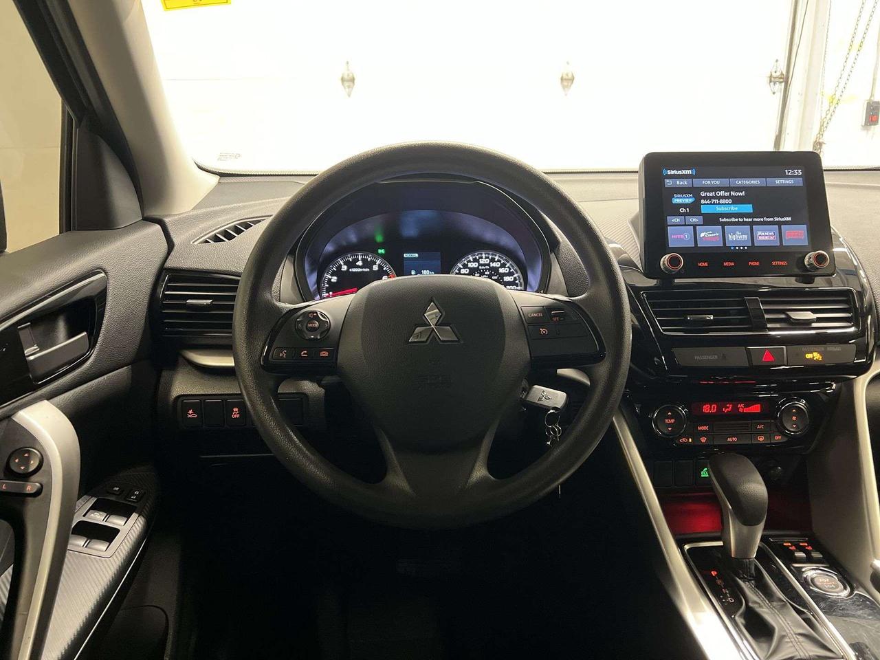 2024 Mitsubishi Eclipse Cross AWD | ONLY 23,000KMS!|HTD SEATS | CARPLAY | ALLOYS Photo