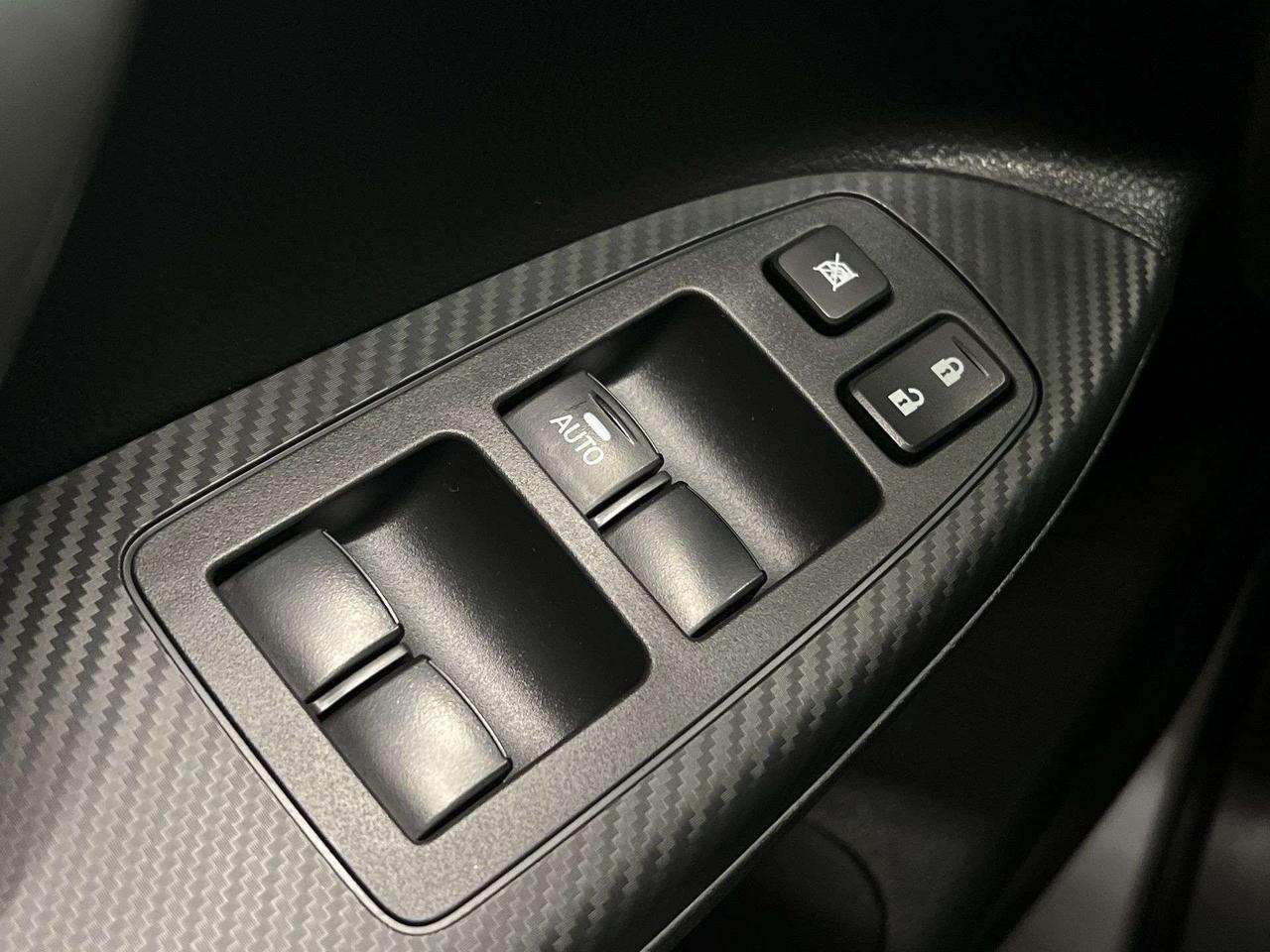 2024 Mitsubishi Eclipse Cross AWD | ONLY 23,000KMS!|HTD SEATS | CARPLAY | ALLOYS Photo