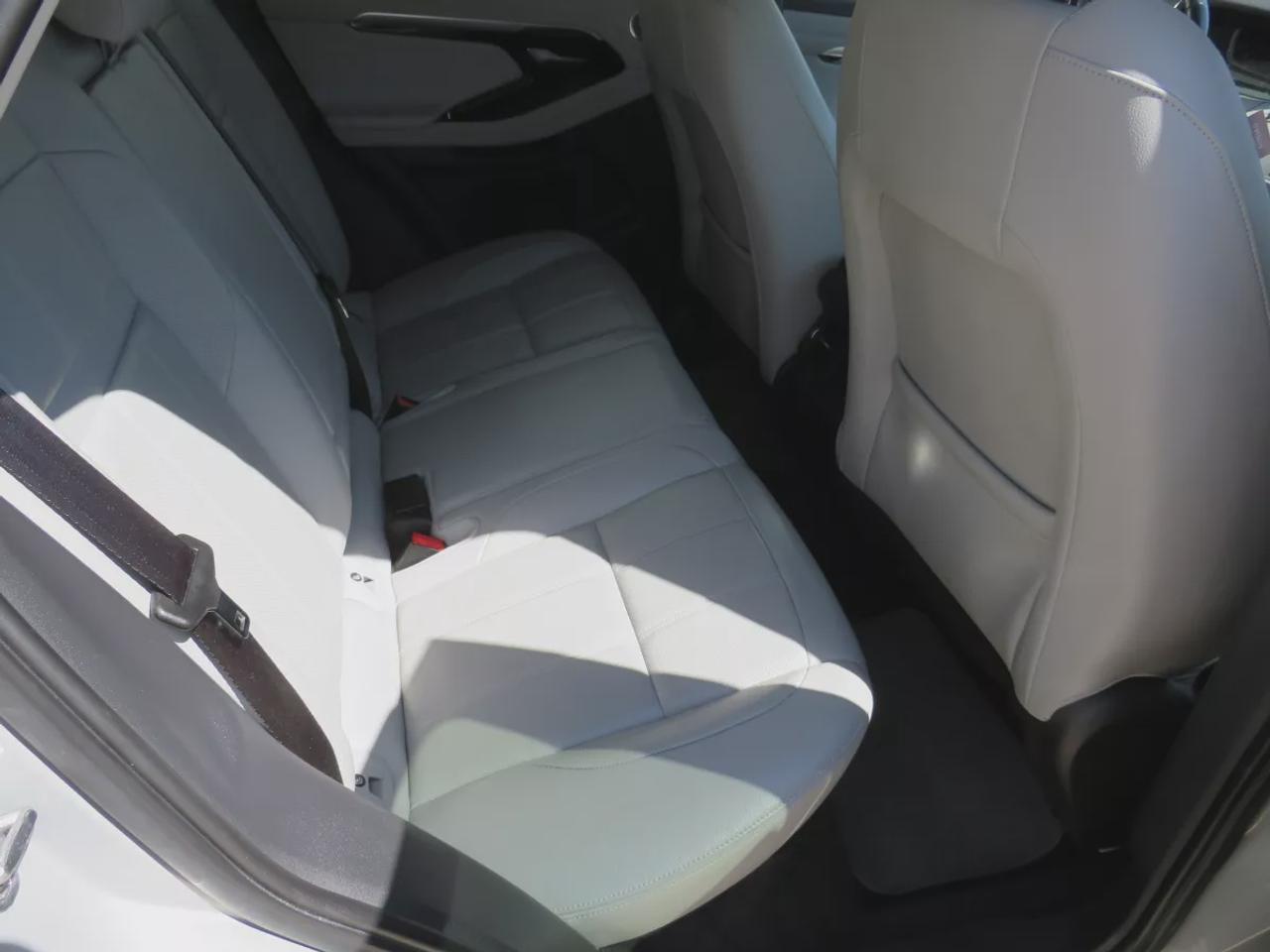 2020 Land Rover Evoque S | LOW KM!! | Leather | Navigation | Sunroof | Power Seats | Power Tailgate | Lane Assist | Push Button Start | Photo