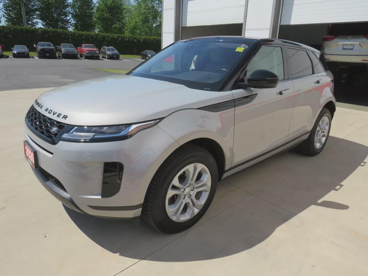 2020 Land Rover Evoque S | LOW KM!! | Leather | Navigation | Sunroof | Power Seats | Power Tailgate | Lane Assist | Push Button Start | Photo