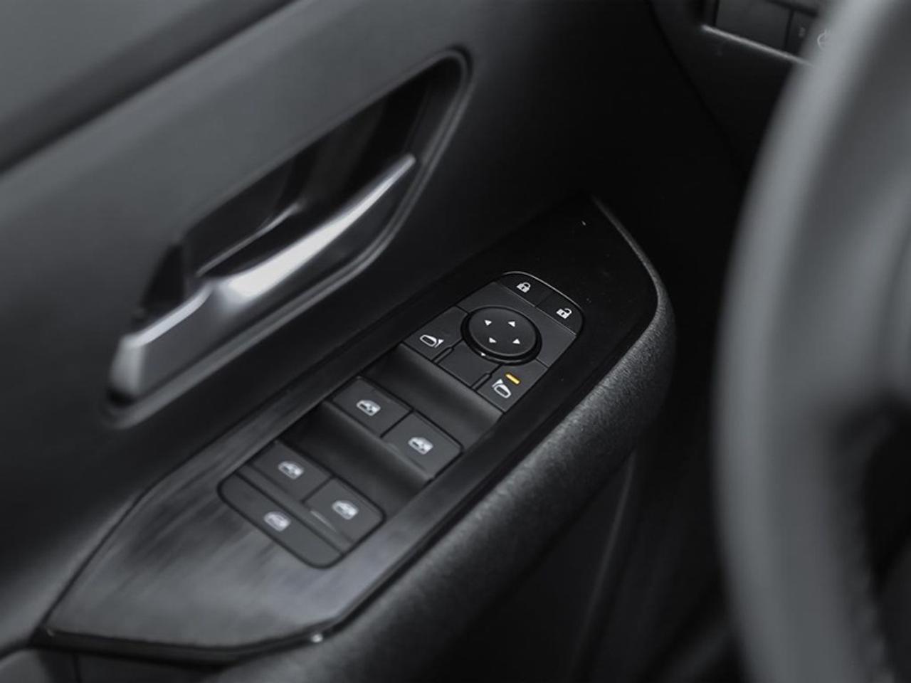 2026 Nissan Kicks SV AWD  - Heated Seats Photo