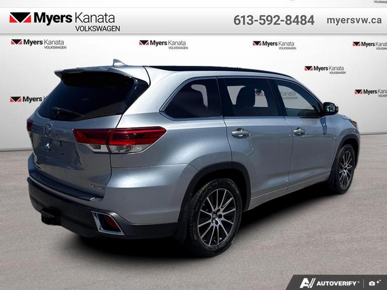 2017 Toyota Highlander XLE  - Navigation -  Sunroof Photo