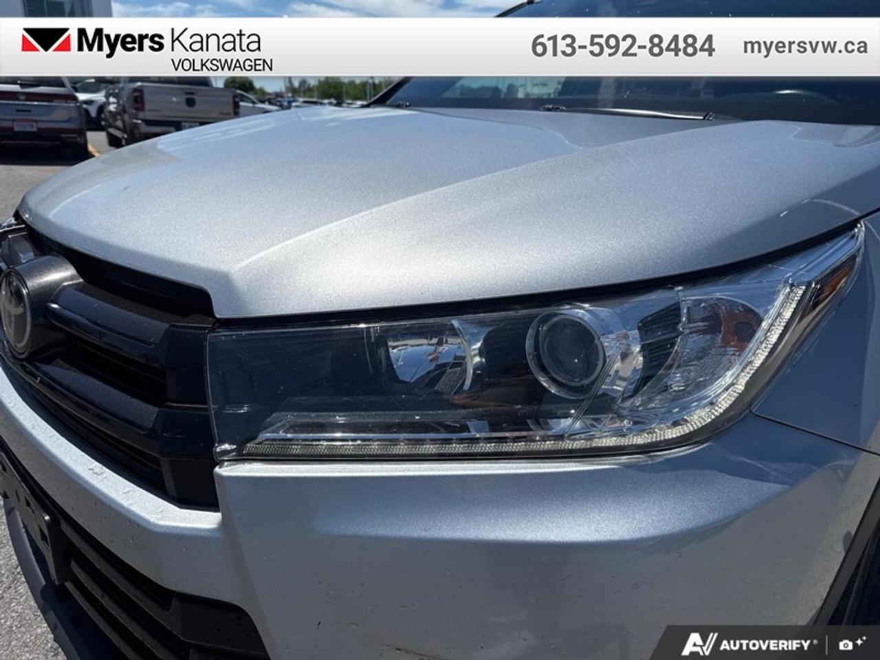 2017 Toyota Highlander XLE  - Navigation -  Sunroof Photo