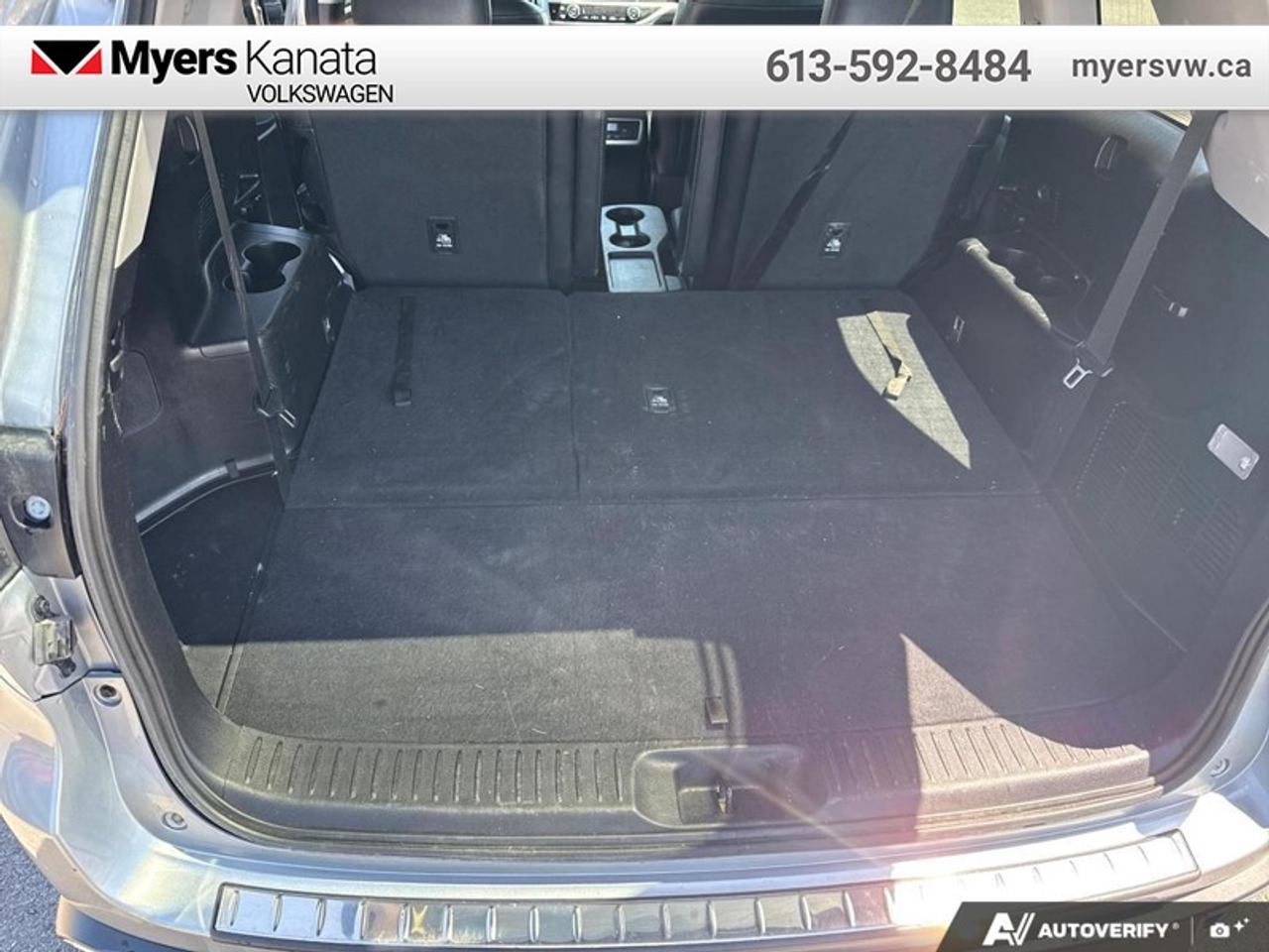 2017 Toyota Highlander XLE  - Navigation -  Sunroof Photo