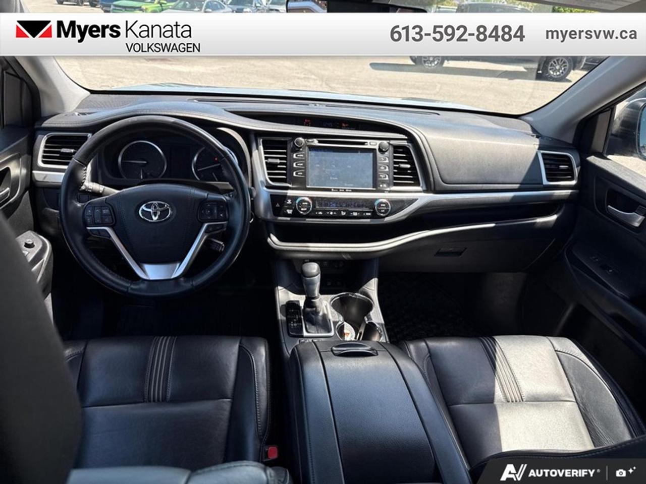 2017 Toyota Highlander XLE  - Navigation -  Sunroof Photo