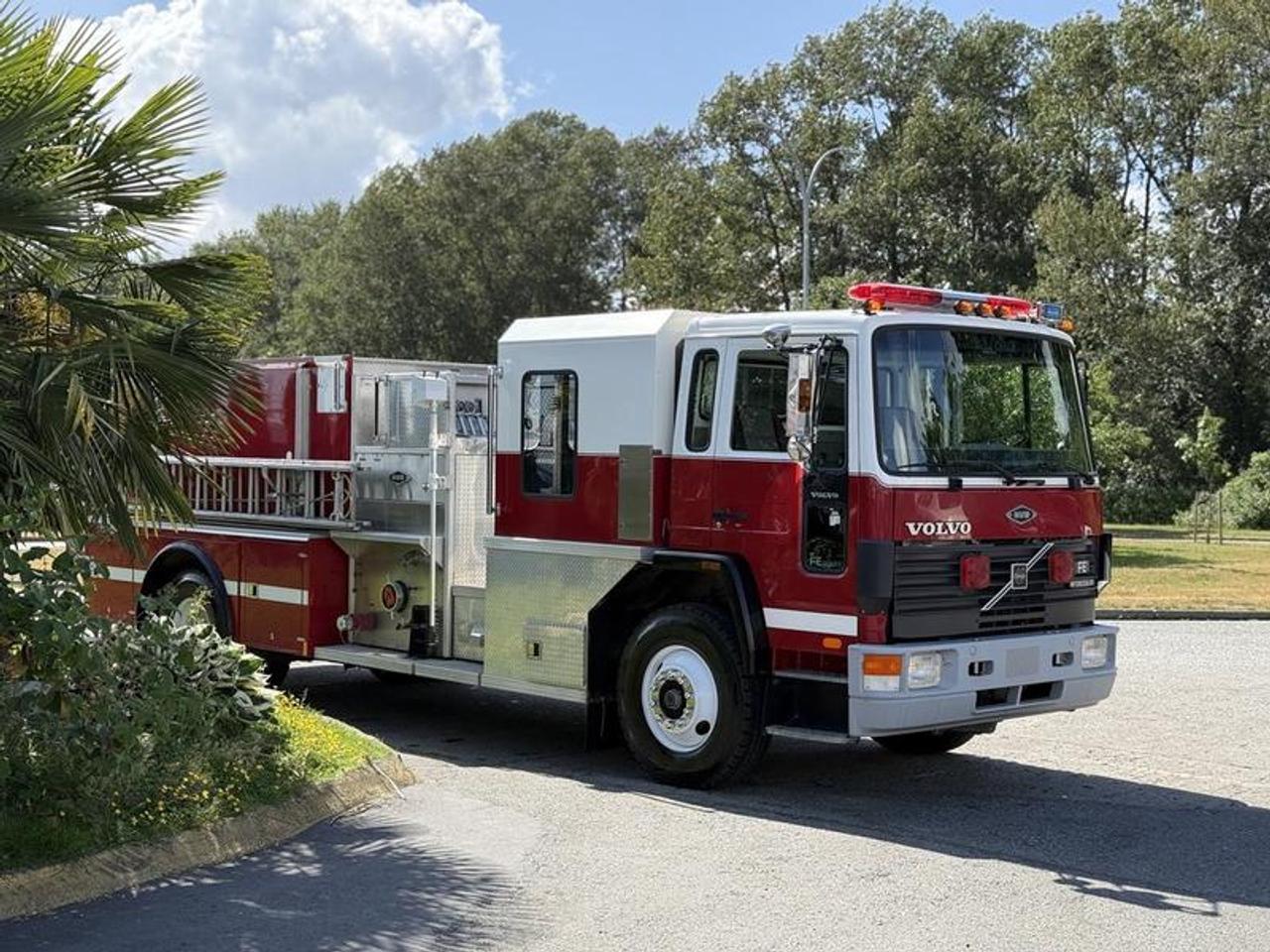 Used 1994 Volvo FE 42 Crew Cab CAT Diesel Pumper Fire Truck for sale in Burnaby, BC