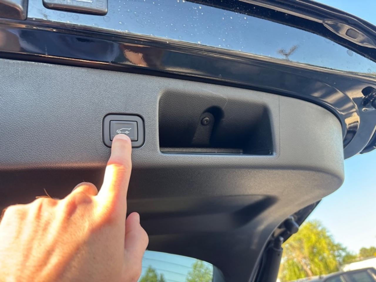 2026 Chevrolet Equinox EV RS  SUNROOF|21-INCH WHEELS Photo