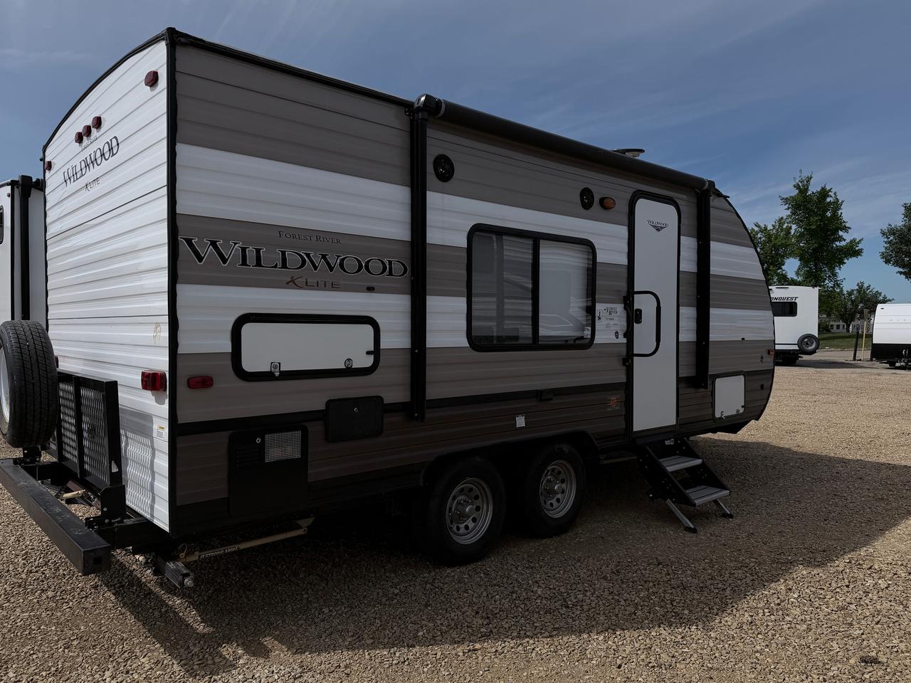 2019 Forest River Wildwood FSX 171 QB Photo3