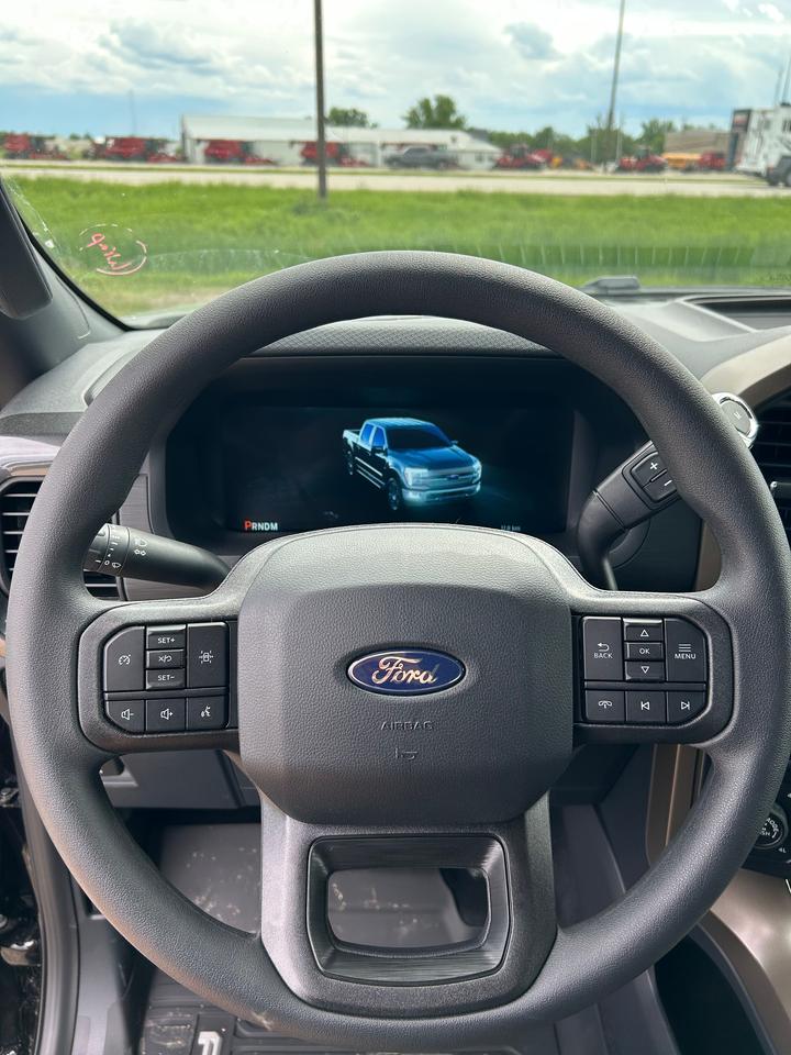 2026 Ford F-150 STX 4WD SuperCrew 5.5' Box Photo5