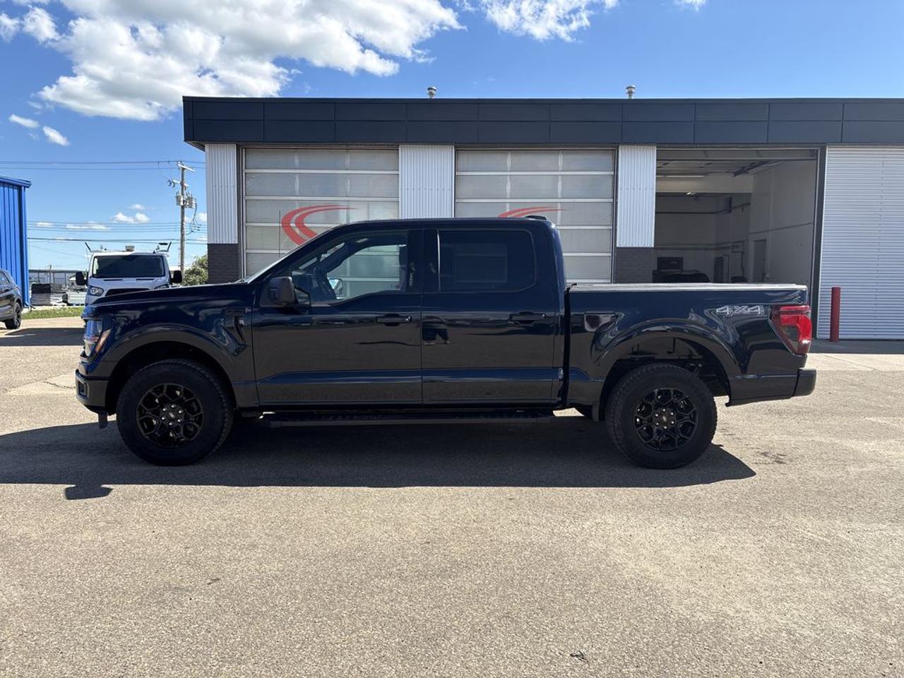 2024 Ford F-150 XLT Photo3