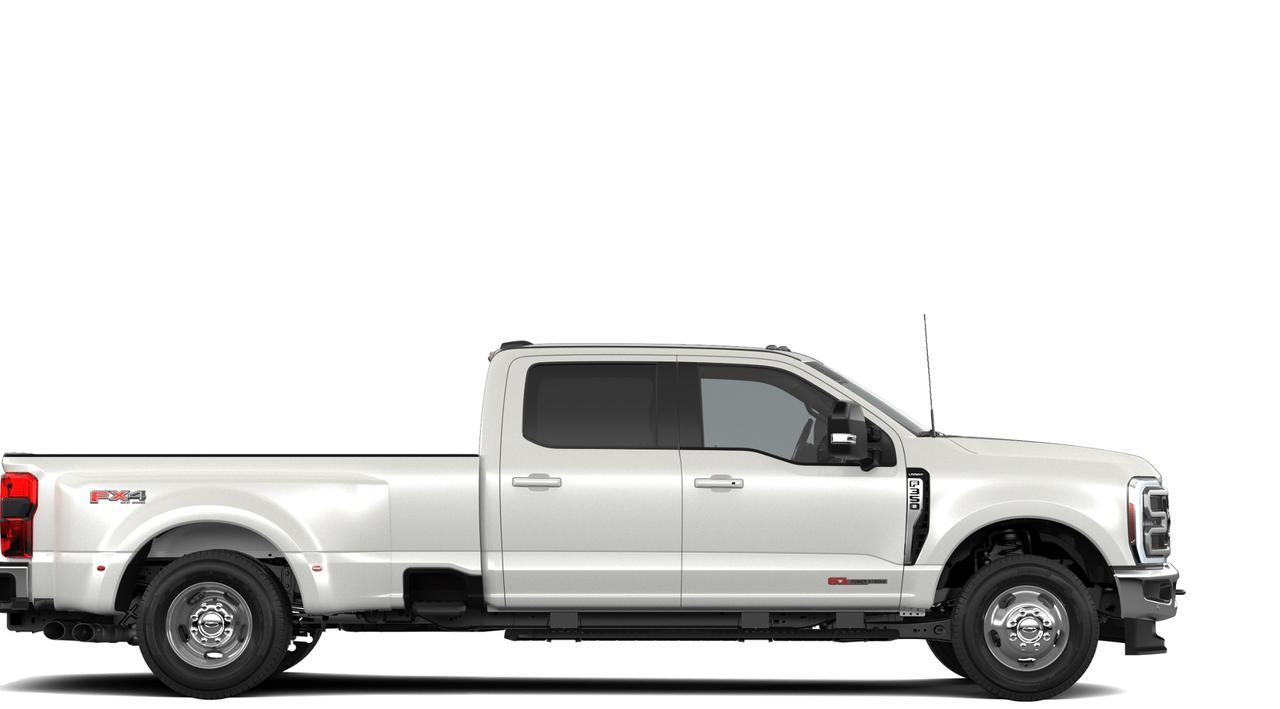 2026 Ford SuperDuty F-350® Lariat® Photo4