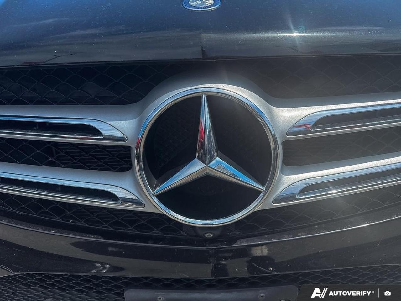 2017 Mercedes-Benz GLE 400 4MATIC  - Sunroof -  Leather Seats Photo