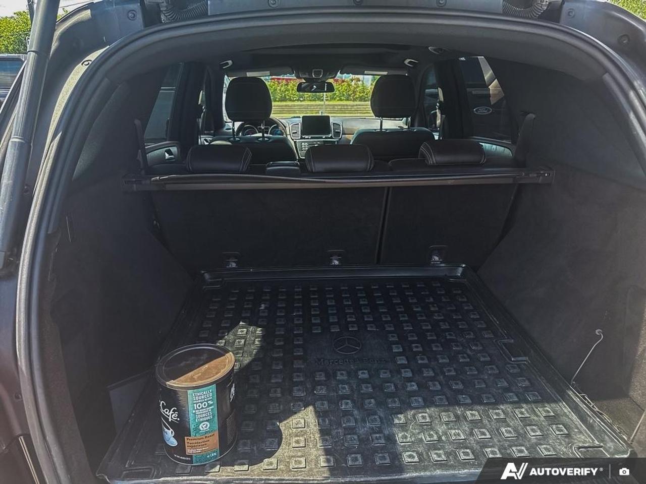 2017 Mercedes-Benz GLE 400 4MATIC  - Sunroof -  Leather Seats Photo