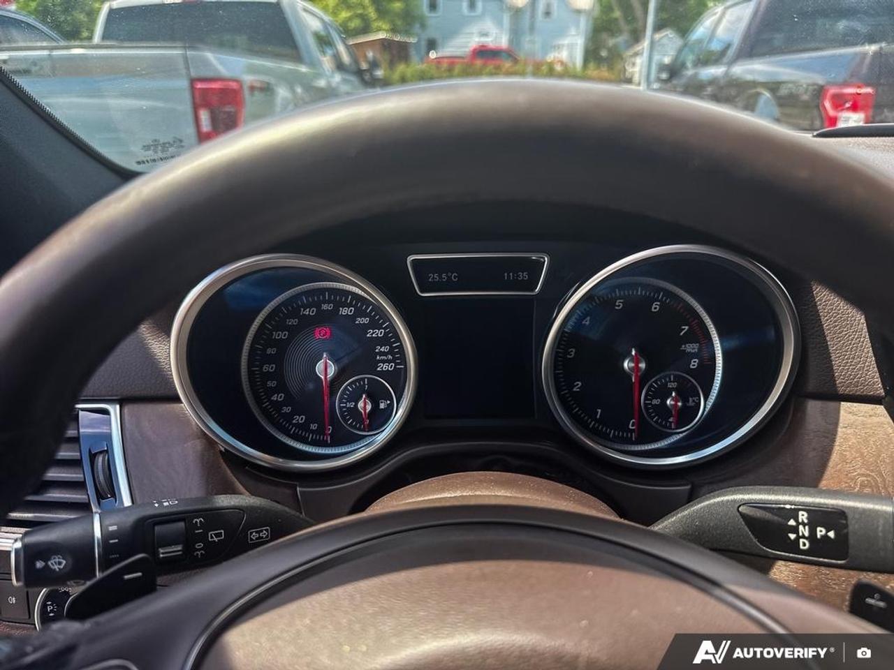 2017 Mercedes-Benz GLE 400 4MATIC  - Sunroof -  Leather Seats Photo