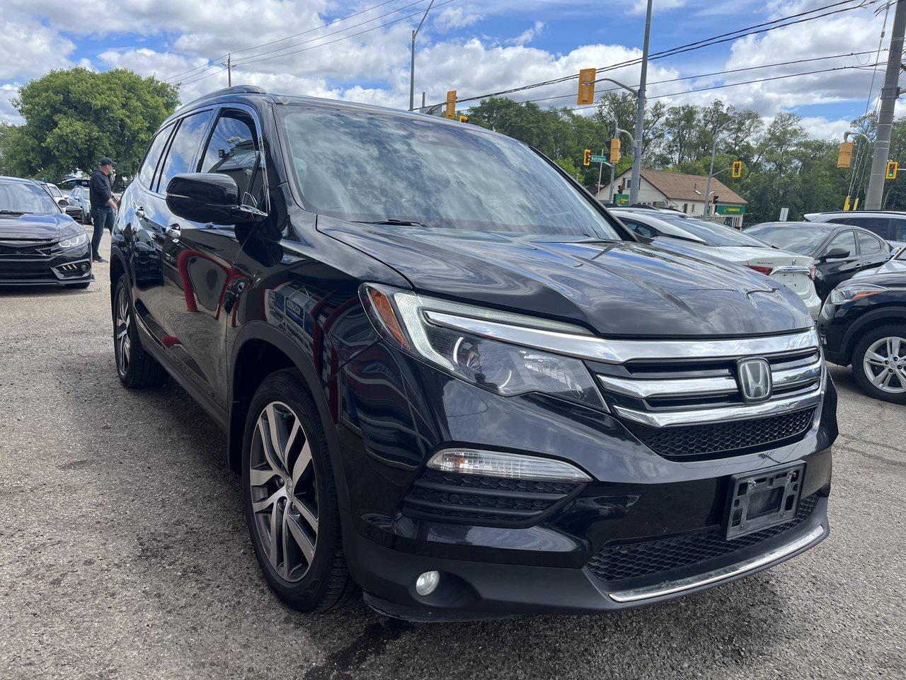 2016 Honda Pilot Touring Photo2