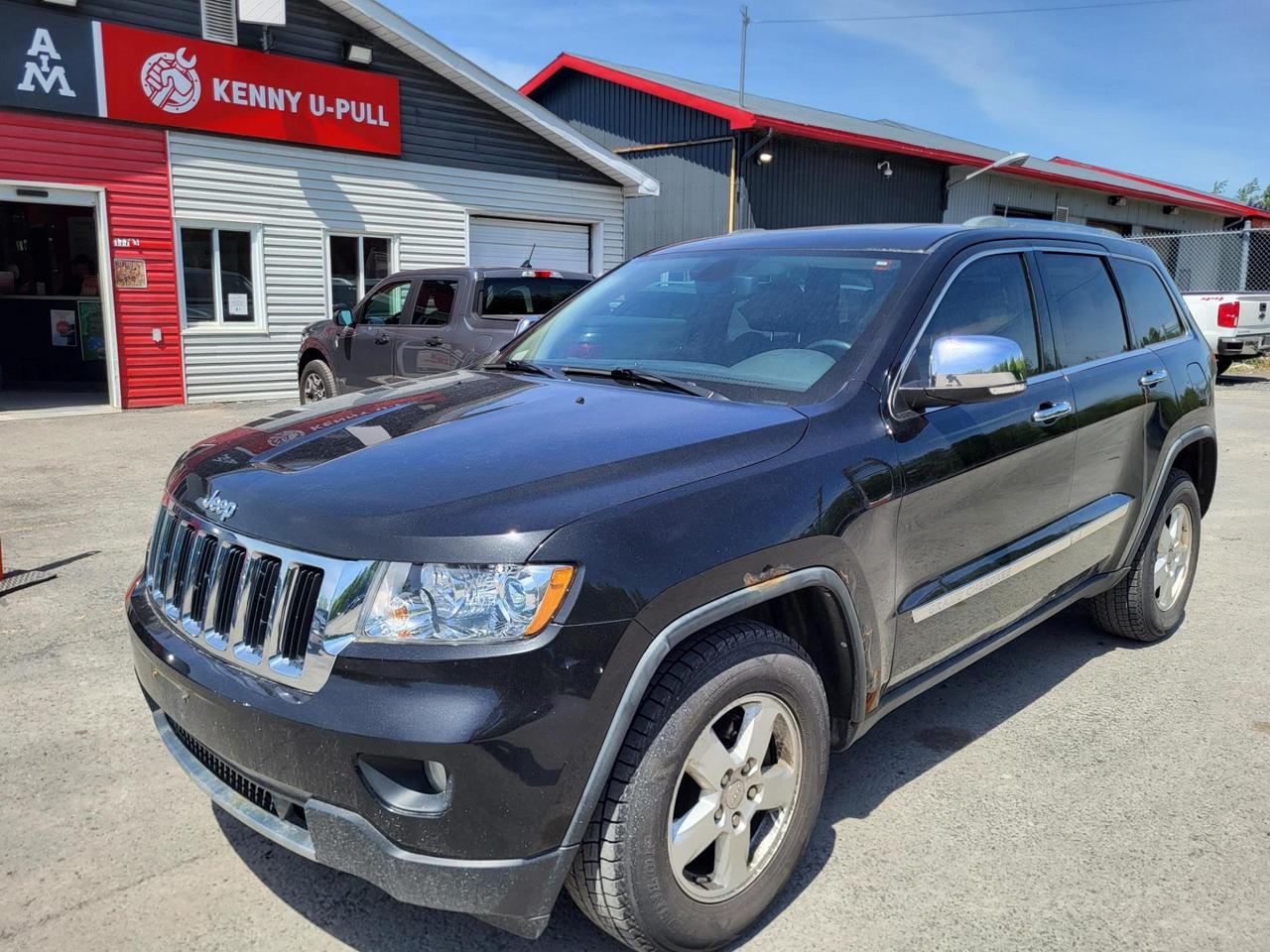 Runs - Yes / Drives - Yes / Service Required - Exterior rust, back wiper not working