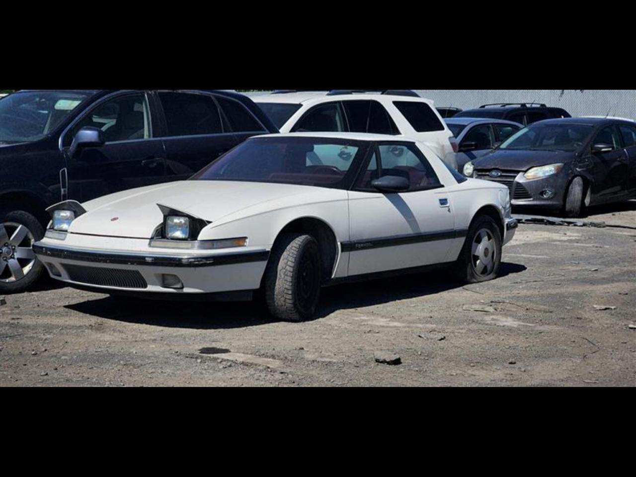 Used 1988 Buick Reatta  for sale in Drummondville, QC
