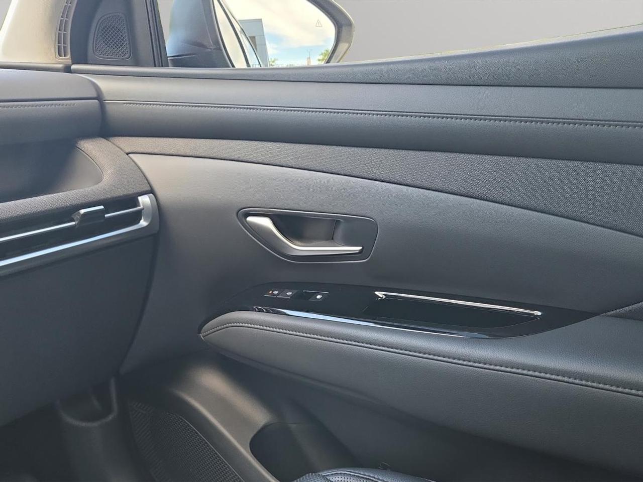 2025 Hyundai Tucson Hybrid Ultimate Photo