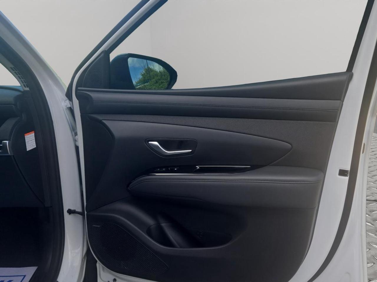 2025 Hyundai Tucson Hybrid Ultimate Photo