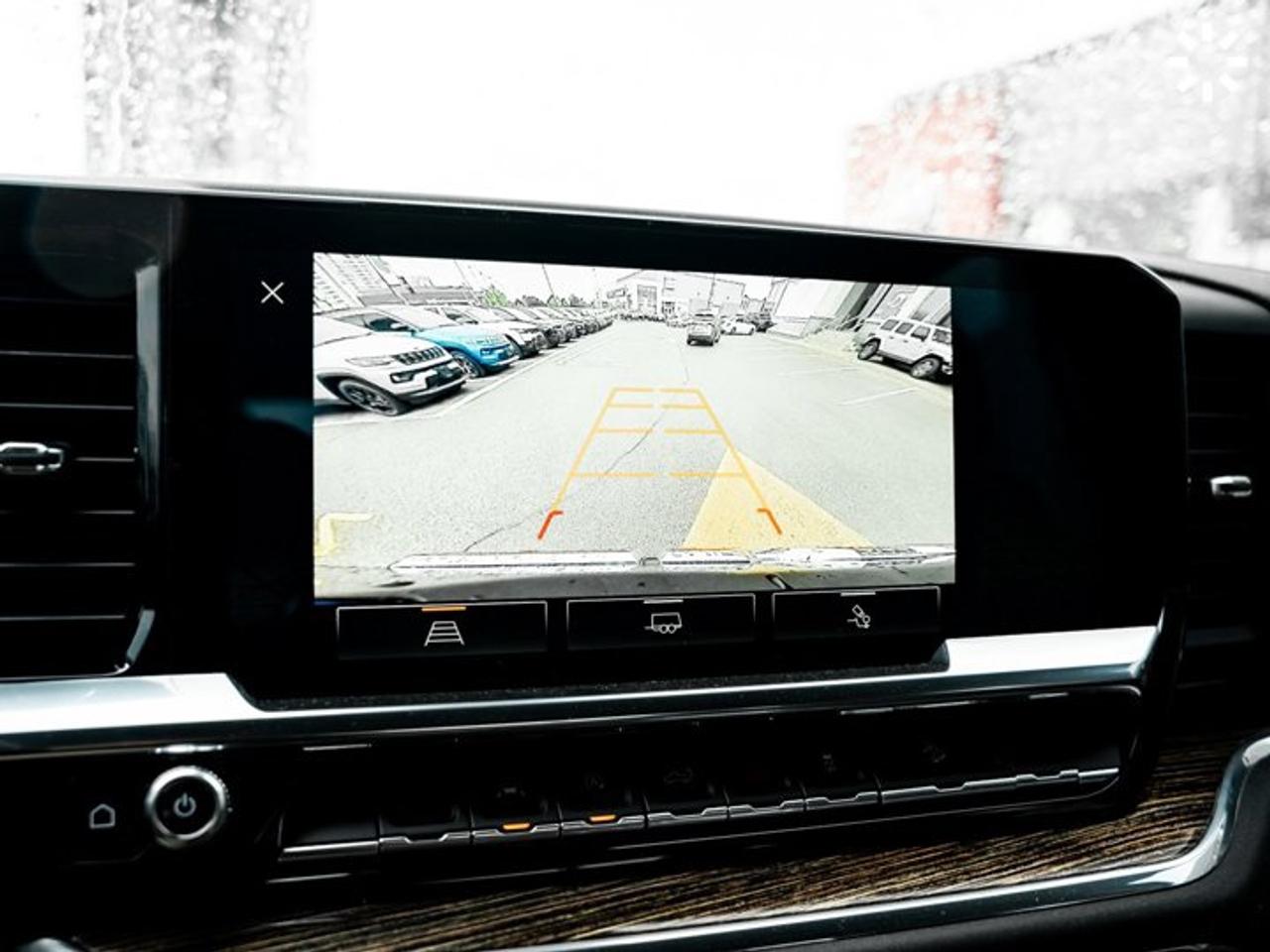 2024 GMC Sierra 1500 Elevation 157" V8 13.4'' Screen Bose Audio  Remote Start Side Steps Photo