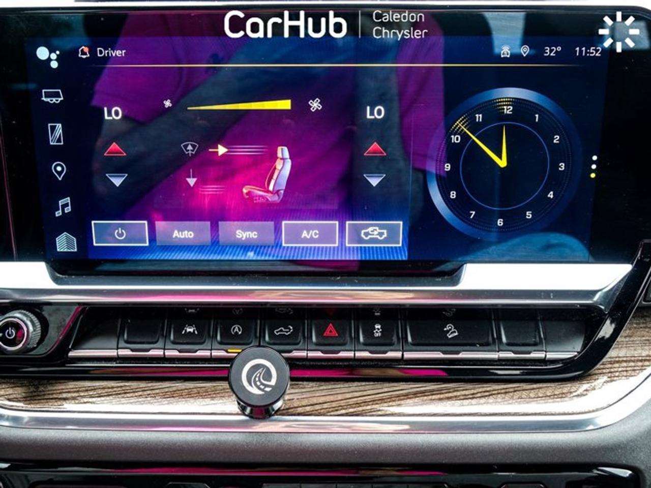 2023 Chevrolet Silverado 1500 RST 4WD Crew Cab 157" 5.3L Lane Assist 13.4"Display Remote Start Photo2