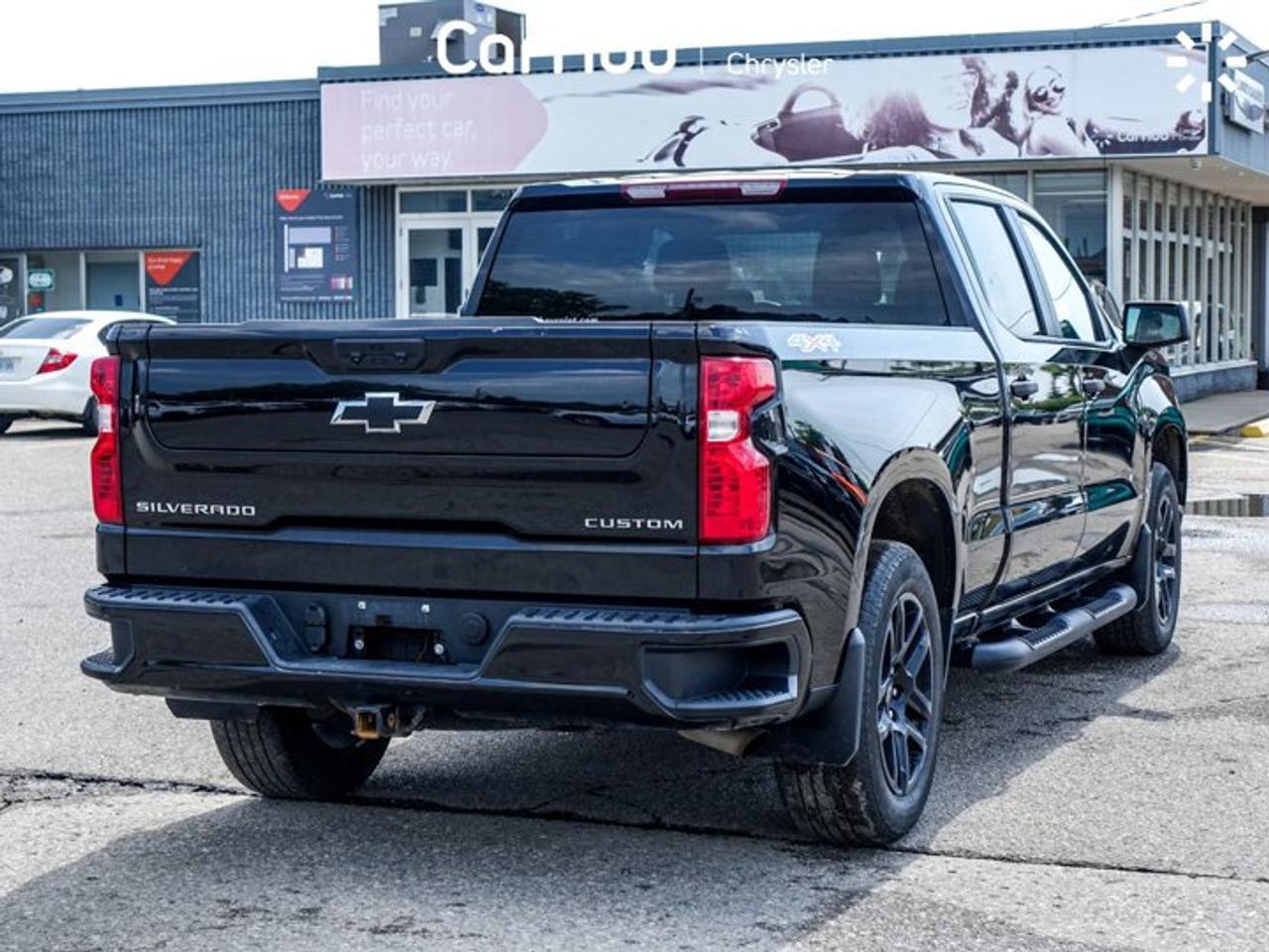 2024 Chevrolet Silverado 1500 Custom 4WD Crew Cab 157" MultiPro Tailgate 6 Passenger Remote Start Alloy Photo